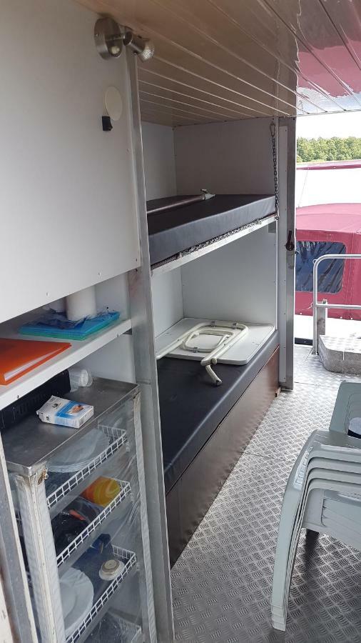 Hausboot Krakow Am See Forelle 1 Und 2 外观 照片
